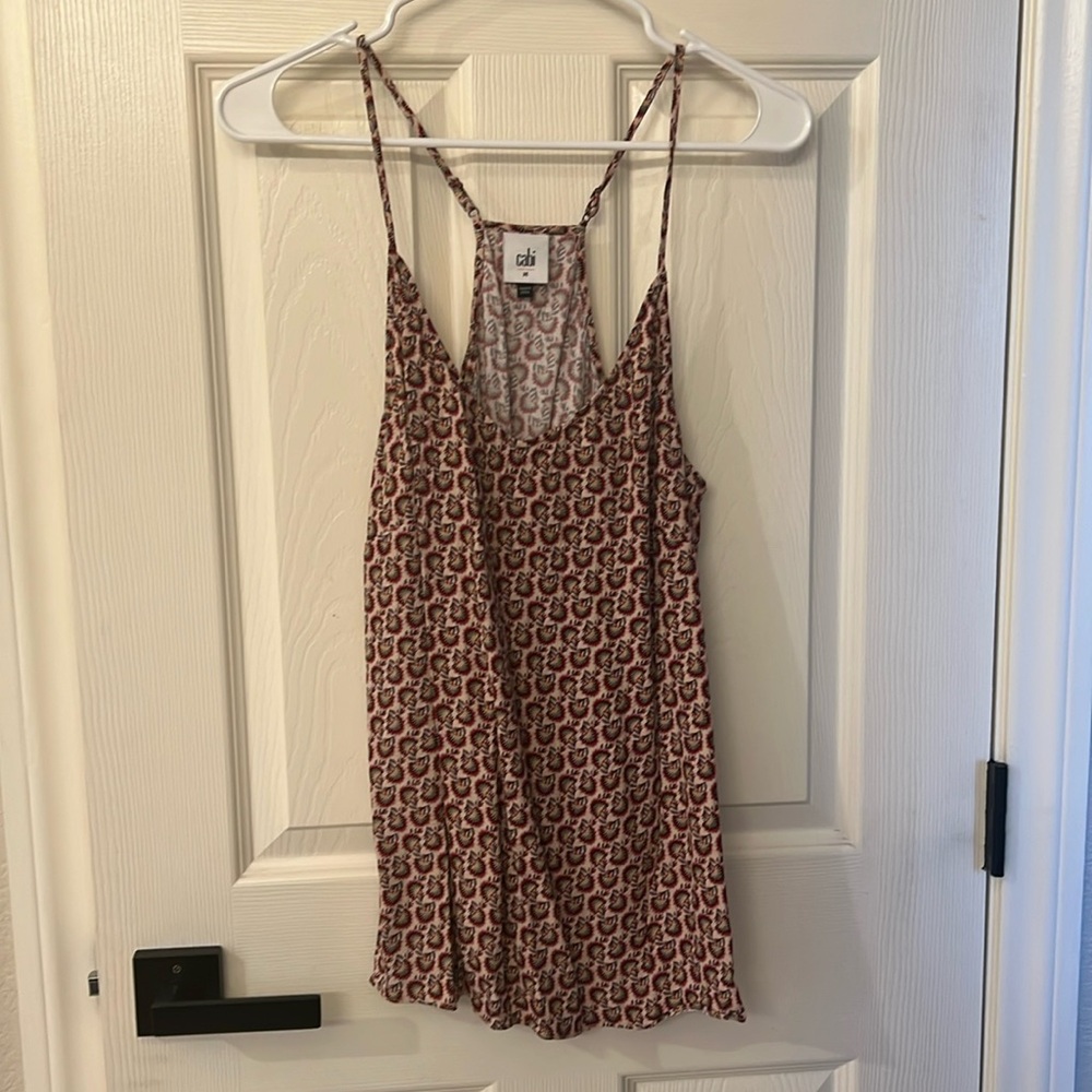 Cabi tank with adjustable straps